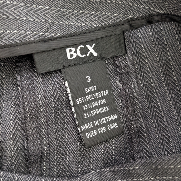 Matching blazer and high waisted skirt - Picture 4 of 4